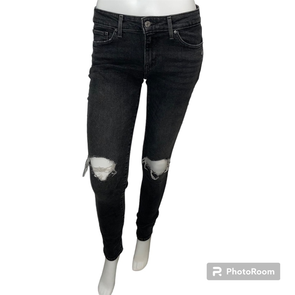 NWOT Levi’s 711 Skinny Washed Black Denim Jeans - Size 27